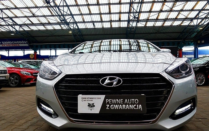 Hyundai i40 cena 74899 przebieg: 137000, rok produkcji 2018 z Września małe 781